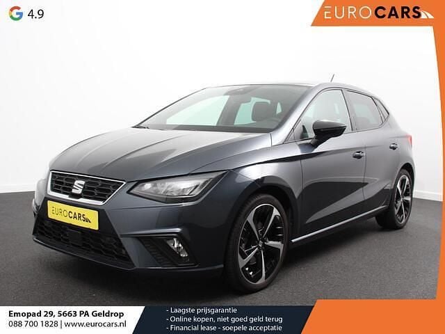 Grijs Gebruikt 2024 Seat Ibiza FR Hatchback | € 23.890 (Eerlijke prijs) - Afbeelding 1/4
