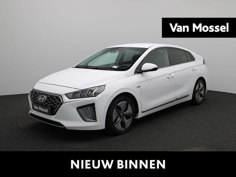Wit Occasion 2020 Hyundai Ioniq Comfort Hatchback | € 17.900 (Eerlijke prijs) - Afbeelding 1/4