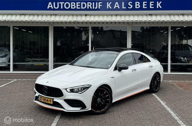 Wit Gebruikt 2019 Mercedes CLA200 Premium Plus Sedan | € 33.999 - Afbeelding 1/4