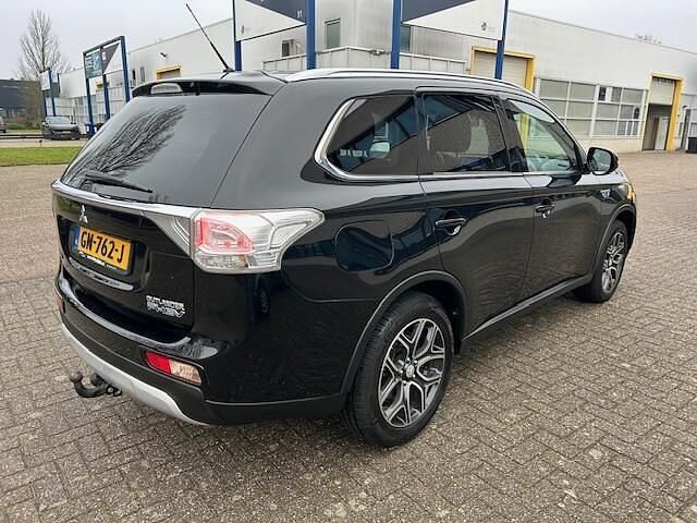 Occasion Mitsubishi Outlander 121 PK (88 kW) 2015 Zwart SUV