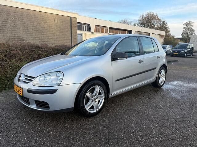 Grijs Gebruikt 2008 VW Golf VI Trendline Hatchback | € 4.400 (Goede deal) - Afbeelding 1/4