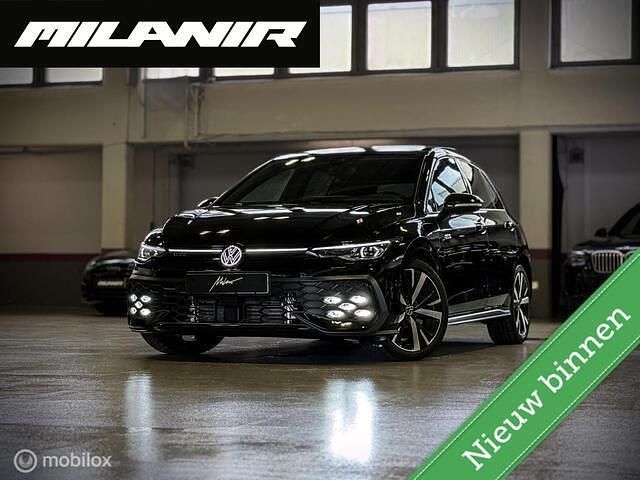 Zwart Gebruikt 2025 VW Golf VIII GTE Hatchback | € 44.945 - Afbeelding 1/4