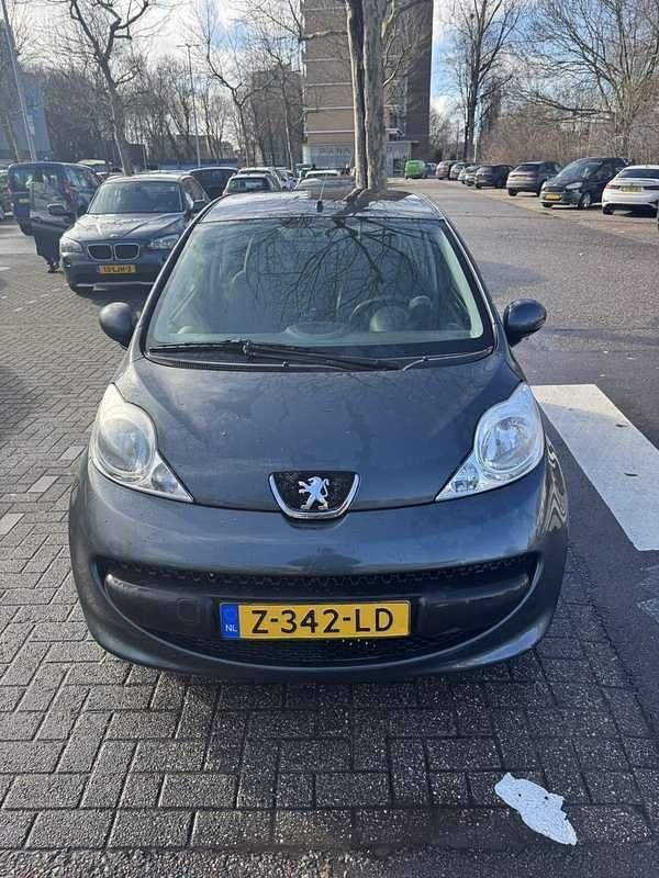 Occasion Peugeot 107 68 PK (50 kW) 2009 Grijs Hatchback