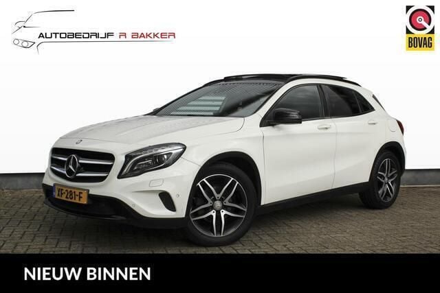 Wit Gebruikt 2015 Mercedes GLA220 Edition 1 SUV | € 14.950 - Afbeelding 1/4