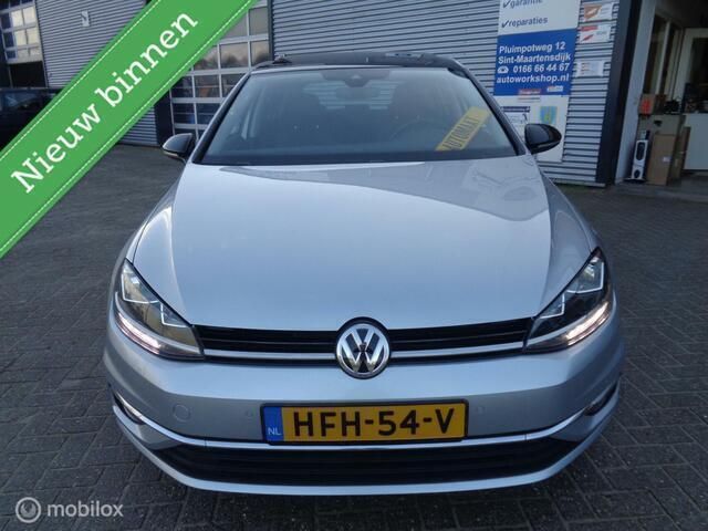 Occasion VW Golf VII IQ Drive 150 PK (110 kW) 2020 Zilver, metallic lak Hatchback