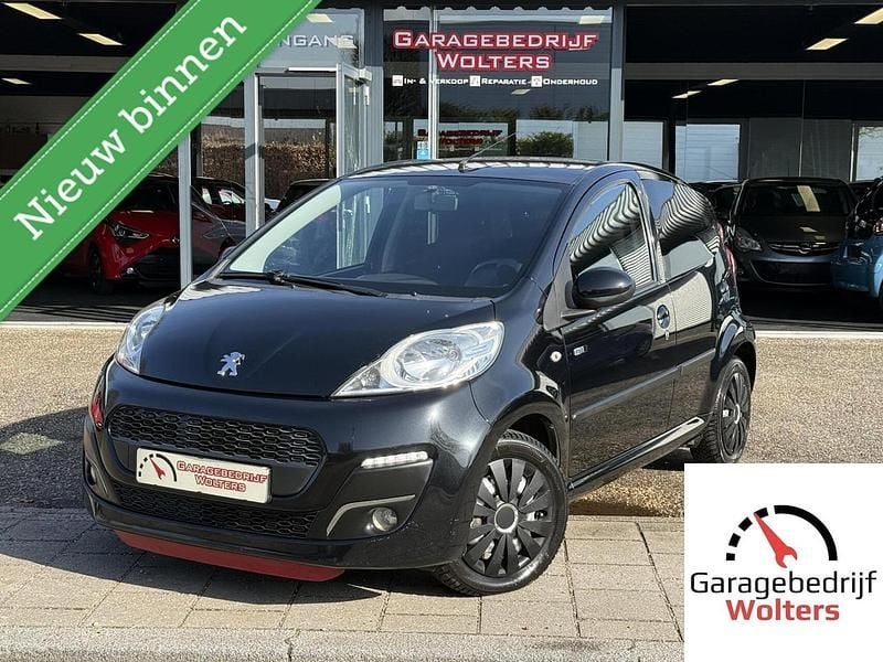 Occasion Peugeot 107 Envy 2014 Zwart (metallic) Hatchback