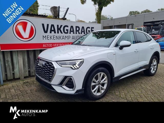 Wit Gebruikt 2023 Audi Q3 Sportback Comfort SUV | € 44.950 (Iets duurder) - Afbeelding 1/4