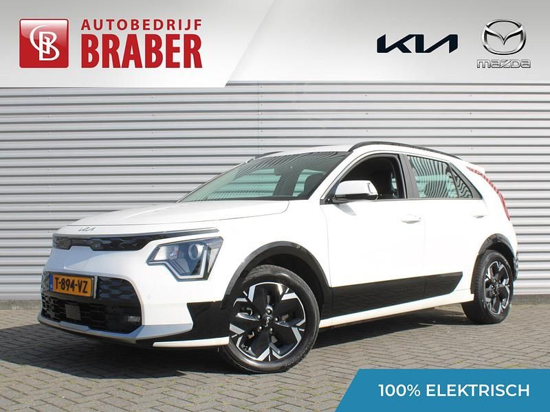 Wit Occasion 2023 Kia e-Niro SUV | € 32.545 - Afbeelding 1/4
