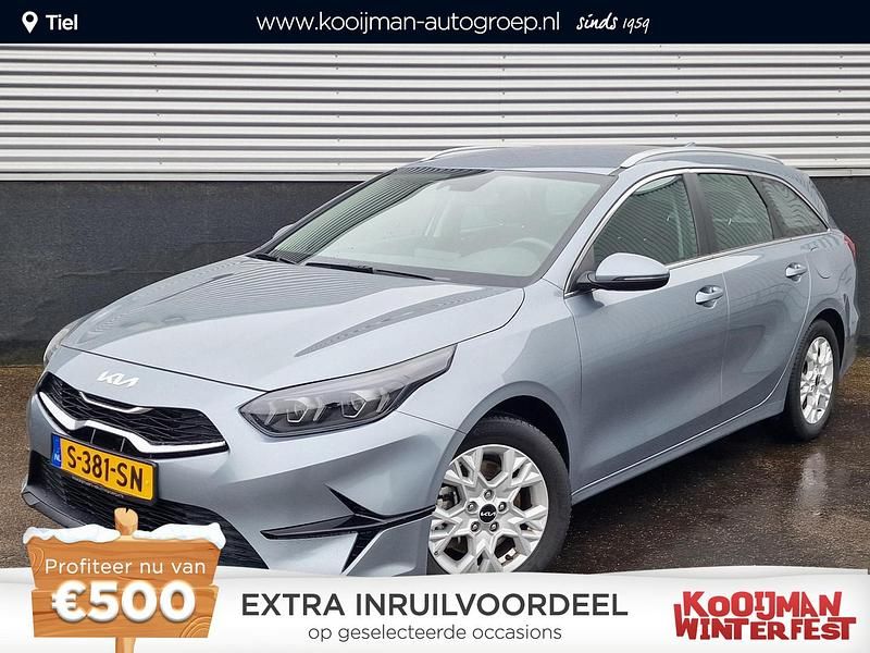 Lunar silver m Occasion 2023 Kia Ceed Sportswagon Stationwagen | € 22.399 (Super prijs) - Afbeelding 1/4