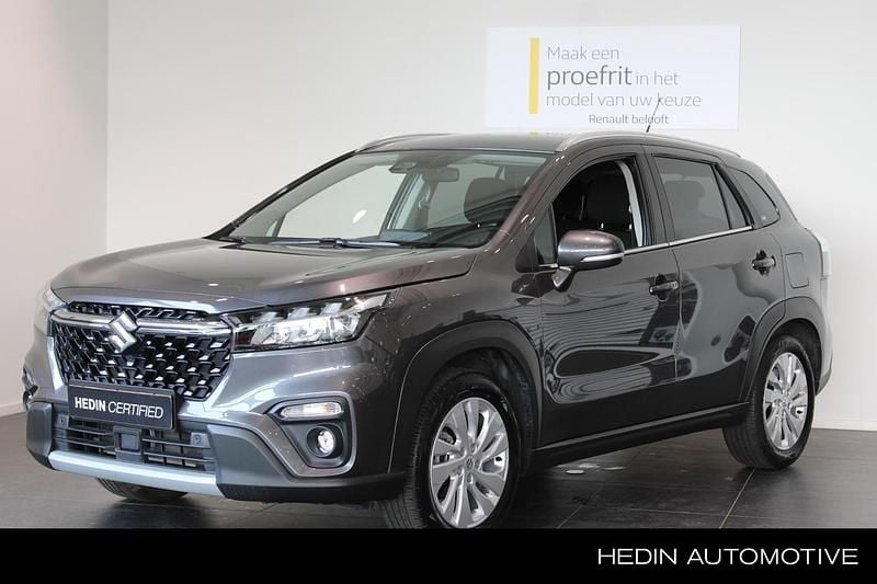 Grijs Gebruikt 2022 Suzuki SX4 S-Cross SUV | € 26.950 (Eerlijke prijs) - Afbeelding 1/3