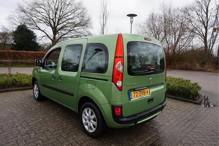 Occasion Renault Kangoo Expression 107 PK (78 kW) 2009