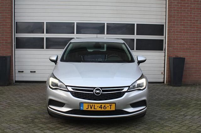 Occasion Opel Astra Edition 110 PK (80 kW) 2019 Grijs Hatchback
