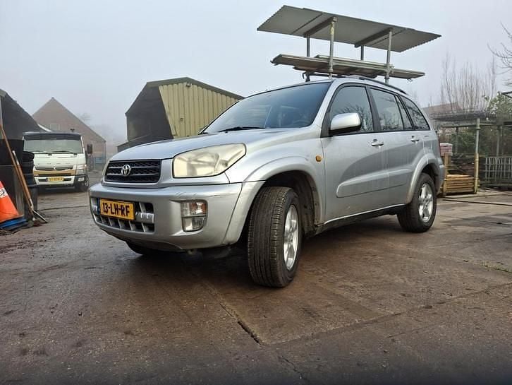 Gebruikt 2003 Toyota RAV4 Sol | € 3.950 (Goede deal) - Afbeelding 1/4