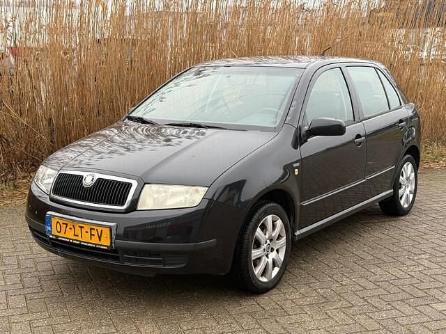 Occasion Skoda Fabia 64 PK (47 kW) 2003 Zwart Hatchback
