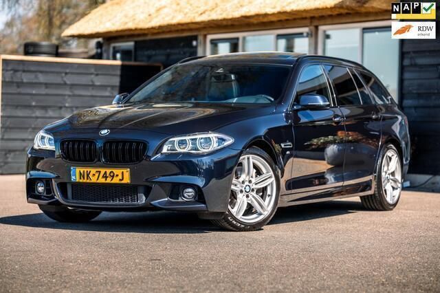 Zwart Gebruikt 2016 BMW 535 Luxury Line Stationwagen | € 21.950 - Afbeelding 1/4