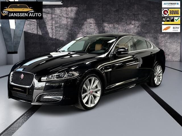 Zwart Gebruikt 2014 Jaguar XF R-Sport Sedan | € 20.950 - Afbeelding 1/4