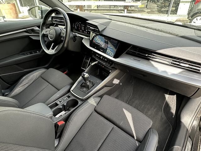 Occasion Audi A3 Sportback Edition .1 111 PK (81 kW) 2021 Zwart Hatchback