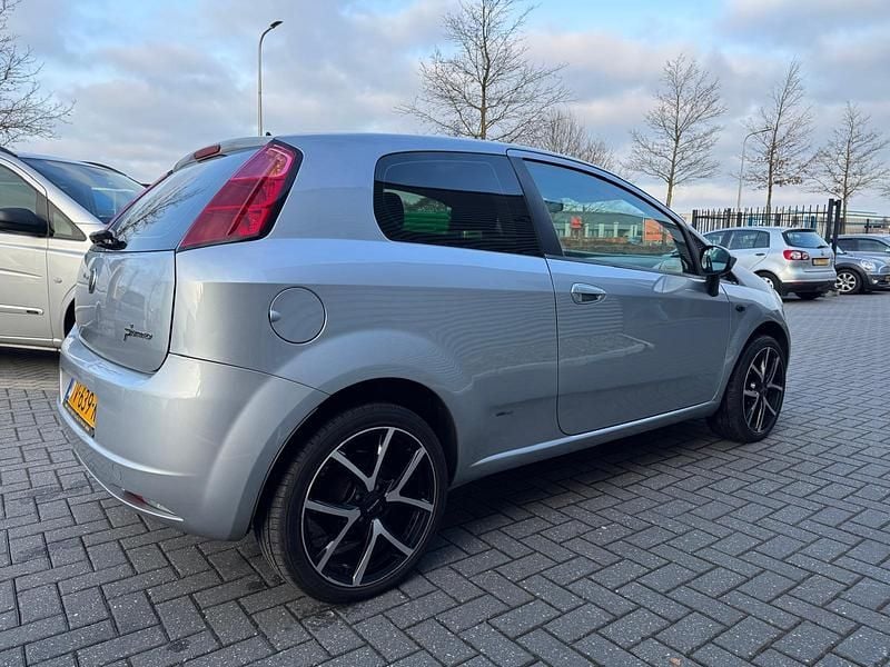 Occasion Fiat Punto Active 78 PK (57 kW) 2008 Grijs Hatchback