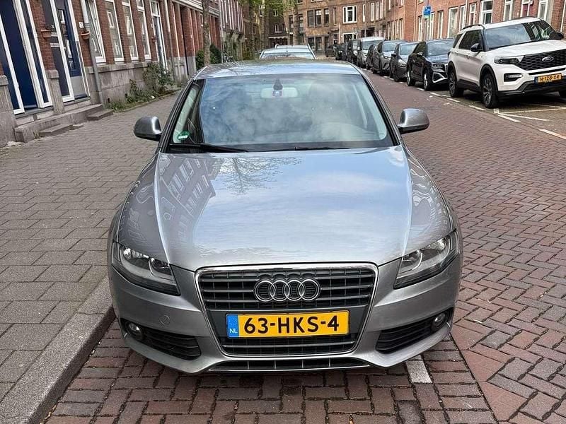 Zilver Gebruikt 2009 Audi A4 Sedan | € 8.500 (Duur) - Afbeelding 1/4