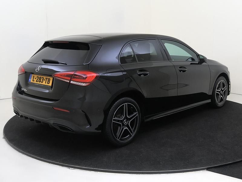 Occasion Mercedes A250 AMG line 218 PK (160 kW) 2020 Zwart Hatchback