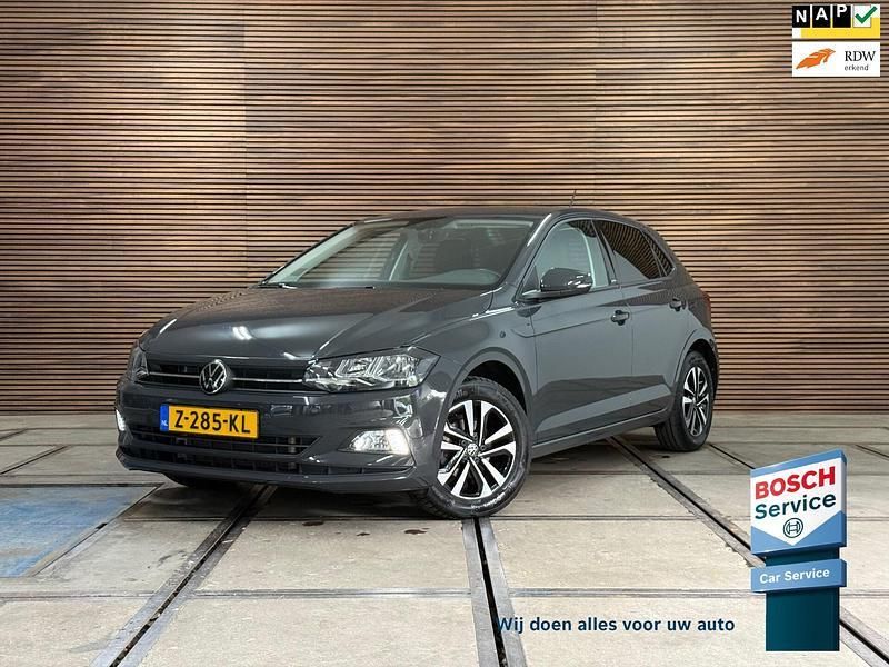 Grijs Gebruikt 2021 VW Polo United Hatchback | € 17.490 (Super prijs) - Afbeelding 1/4