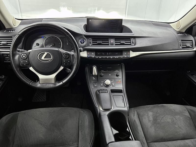 Occasion Lexus CT200h 136 PK (100 kW) 2019 Zwart Hatchback