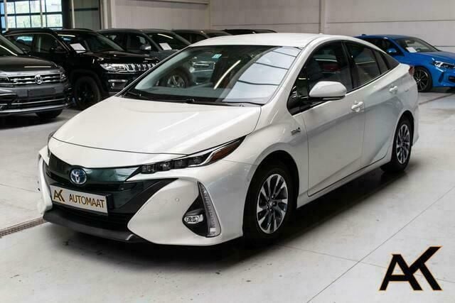 Wit Gebruikt 2017 Toyota Prius Lounge Hatchback | € 27.800 - Afbeelding 1/4