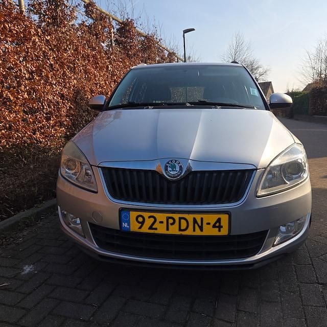 Occasion Skoda Fabia Dynamic 2011 Grijs (metallic) Stationwagen