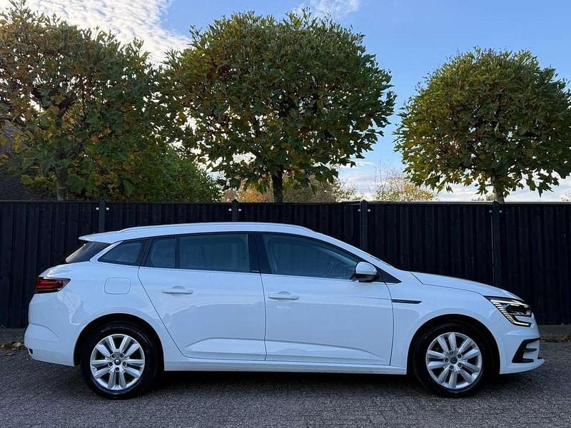 Occasion Renault Megane E-Tech Business 158 PK (116 kW) 2021 Wit Stationwagen