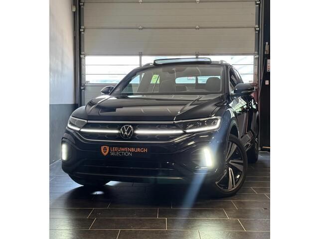 Zwart Gebruikt 2022 VW T-Roc R-line SUV | € 32.900 (Iets duurder) - Afbeelding 1/4