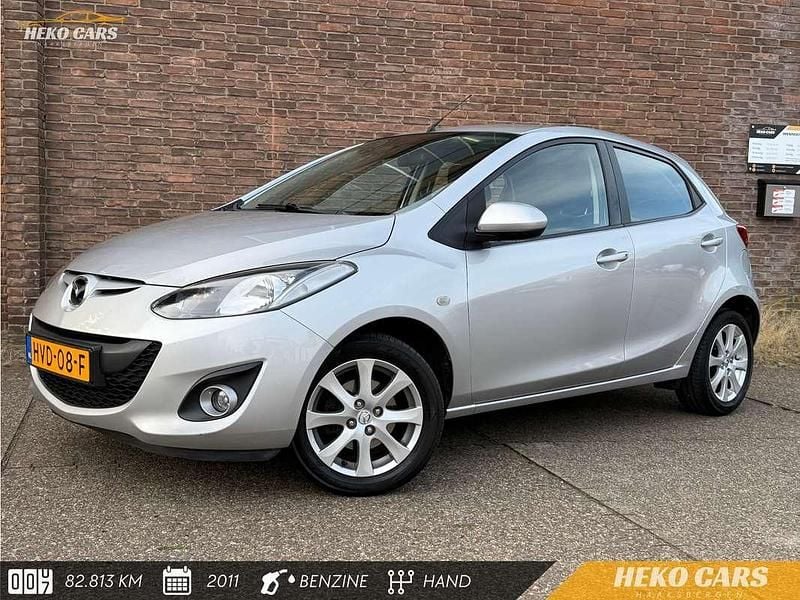 Grijs Gebruikt 2011 Mazda 2 Hatchback | € 5.499 (Eerlijke prijs) - Afbeelding 1/4