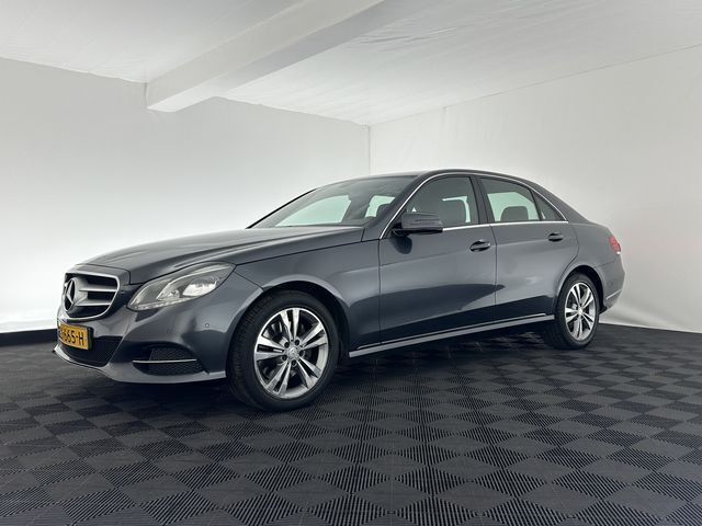 Occasion Mercedes E300 Avantgarde 204 PK (150 kW) 2014 Steel gray (grijs metallic) Sedan