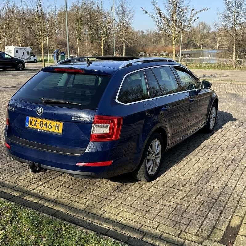 Occasion Skoda Octavia 116 PK (85 kW) 2017 Blauw Stationwagen