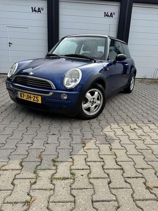 Blauw, andere lak Gebruikt 2002 Mini Cooper Salt Hatchback | € 2.100 (Super prijs) - Afbeelding 1/4