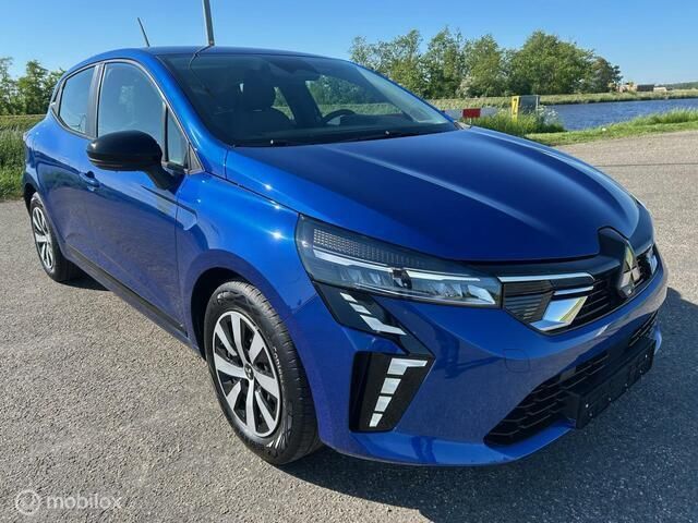 Blauw Gebruikt 2024 Mitsubishi Colt Hatchback | € 23.900 (Eerlijke prijs) - Afbeelding 1/4
