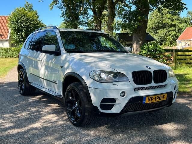 Wit Gebruikt 2011 BMW X5 SUV | € 12.999 (Iets duurder) - Afbeelding 1/4