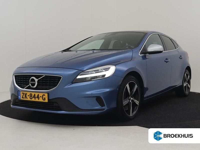Blauw Occasion 2019 Volvo V40 Hatchback | € 22.895 (Eerlijke prijs) - Afbeelding 1/4