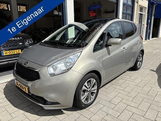 Grijs Gebruikt 2015 Kia Venga Hatchback | € 8.799 (Eerlijke prijs) - Afbeelding 1/4