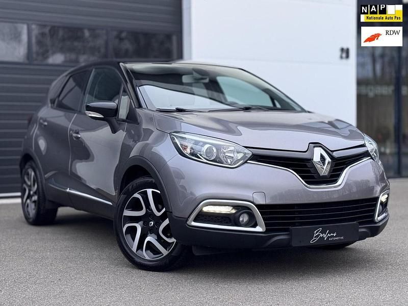 Grijs (metallic) Gebruikt 2013 Renault Captur Dynamique SUV | € 7.995 (Goede deal) - Afbeelding 1/4