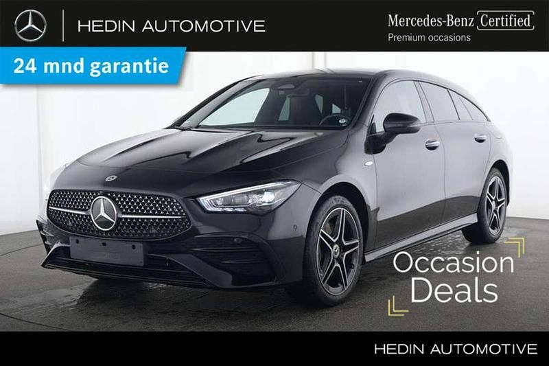 Zwart Occasion 2025 Mercedes CLA250e Shooting Brake AMG line Stationwagen | € 41.900 (Goede deal) - Afbeelding 1/3