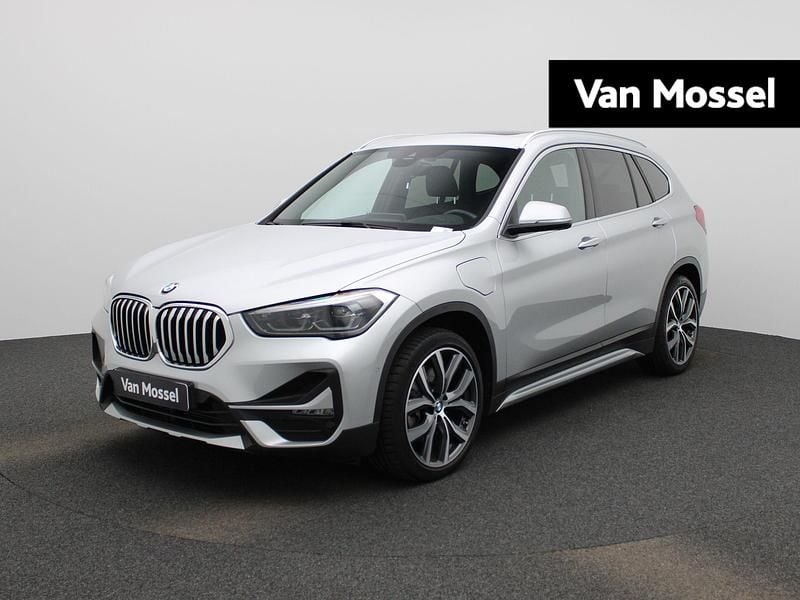 Grijs Gebruikt 2021 BMW X1 Executive SUV | € 31.400 (Iets duurder) - Afbeelding 1/4