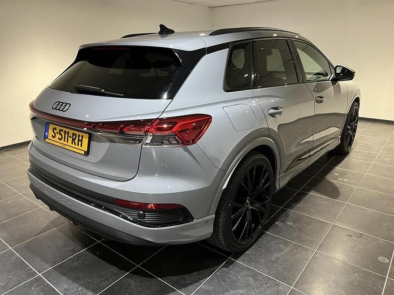 Occasion Audi Q4 e-tron S-Line 11 kW (15 PK) 2023 Grijs SUV