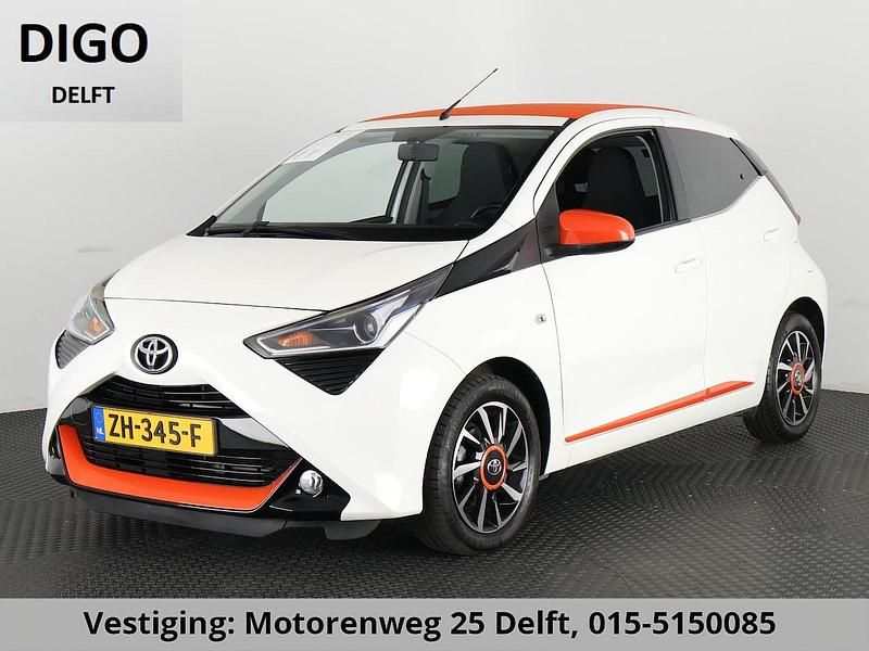 Wit Occasion 2019 Toyota Aygo Hatchback | € 11.990 (Eerlijke prijs) - Afbeelding 1/4