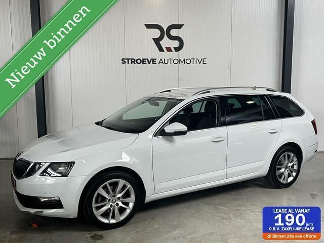 Wit Gebruikt 2020 Skoda Octavia Stationwagen | € 13.950 (Goede deal) - Afbeelding 1/4
