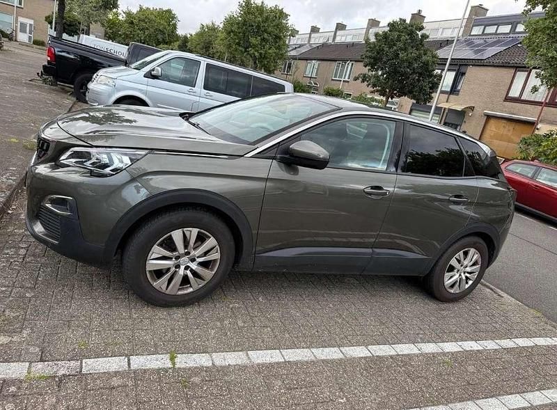 Grijs Gebruikt 2019 Peugeot 3008 MPV | € 11.250 (Eerlijke prijs) - Afbeelding 1/4