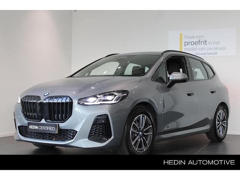 Grijs Gebruikt 2022 BMW 218 Comfort Edition Stationwagen | € 31.950 (Duur) - Afbeelding 1/3