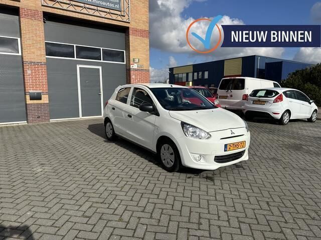 Wit Gebruikt 2014 Mitsubishi Space Star Inform Hatchback | € 3.999 (Goede deal) - Afbeelding 1/4