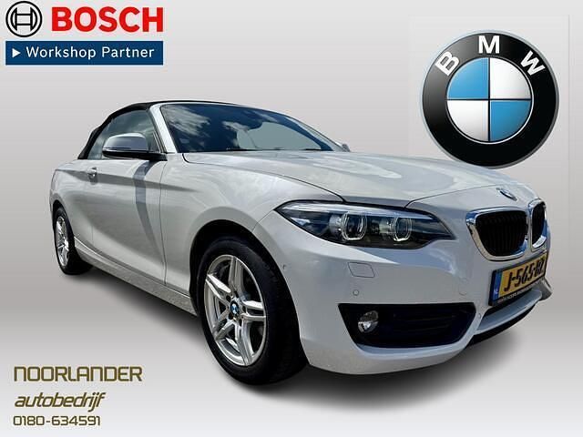 Wit Gebruikt 2017 BMW 220 Executive Cabriolet | € 17.750 (Goede deal) - Afbeelding 1/4
