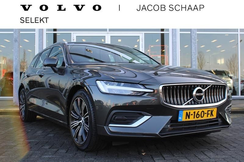 Grijs Occasion 2021 Volvo V60 Inscription Stationwagen | € 29.900 (Super prijs) - Afbeelding 1/4