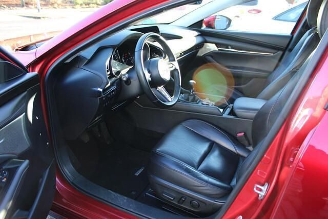 Occasion Mazda 3 Comfort 178 PK (130 kW) 2019 Rood Sedan